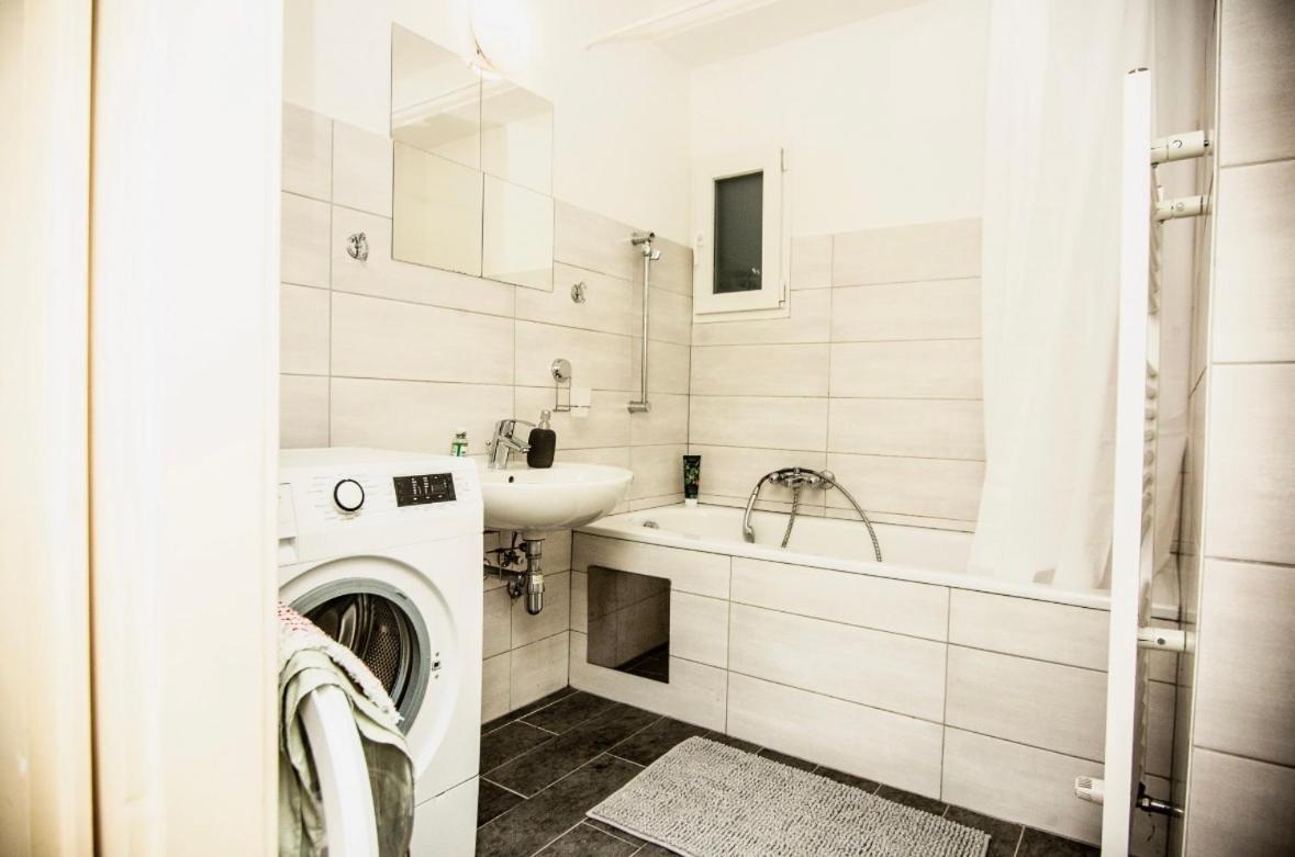 Appartment Nahe Belvedere Garden Viena Exterior foto